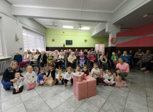 Dobro powraca- wizyta przedszkolaków w Domu Pomocy Społecznej