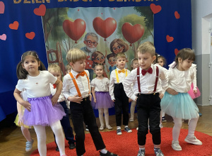 Dzień Babci i Dziadka w grupie Biedronki.