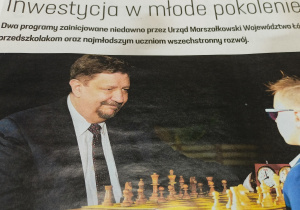 zdjecie fragmentu gazety o promowaniu gry w szachy wsród najmłodszych